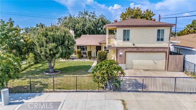 415 Cadbrook Drive, La Puente CA: https://media.crmls.org/medias/76a904cc-05f1-4dcb-a855-ed8c586e490d.jpg