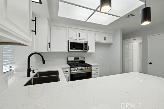 Image 15 of 45 For 10655 Springfield Drive