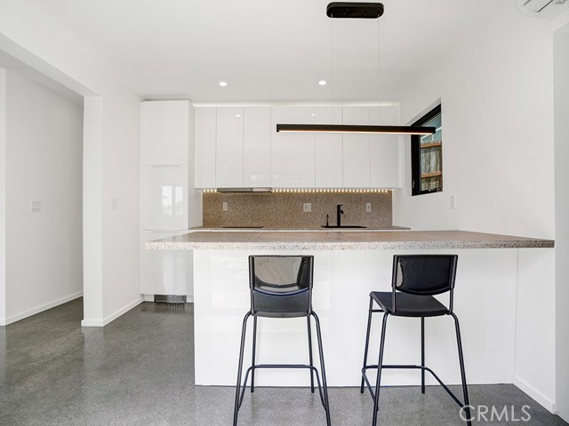 31641 3rd Avenue, Laguna Beach CA: https://media.crmls.org/medias/76a9ab8c-306c-4ba4-a272-0f825403167d.jpg