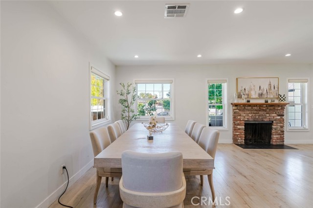 Detail Gallery Image 8 of 34 For 6659 Shirley Ave, Reseda,  CA 91335 - 3 Beds | 2 Baths