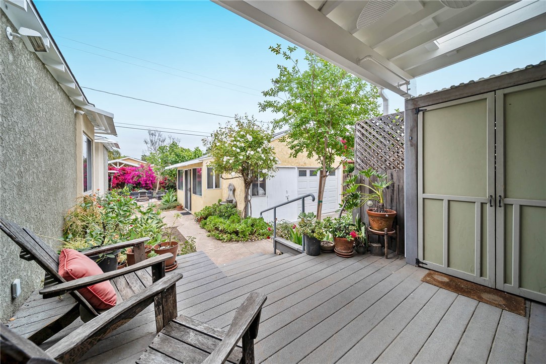 Detail Gallery Image 25 of 52 For 216 S Lincoln St, Burbank,  CA 91506 - 3 Beds | 2 Baths