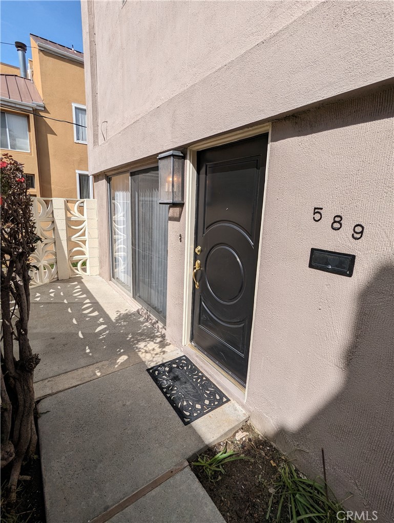 589 Fairview Avenue
