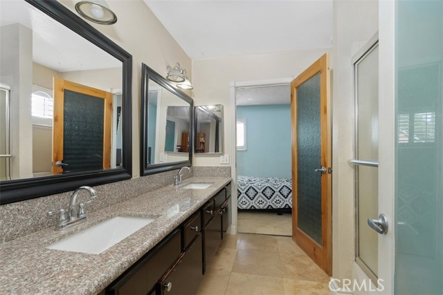 1725 Trinity Loop, Ontario CA: https://media.crmls.org/medias/76abf6ee-e2b8-441b-95ed-1b8371841053.jpg