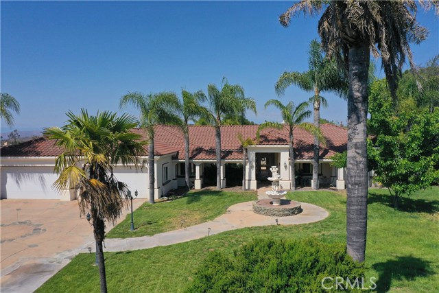 17470 Vanderhill Circle, Perris CA: https://media.crmls.org/medias/76aced03-8ead-4845-b8e7-d2c87fd353d6.jpg