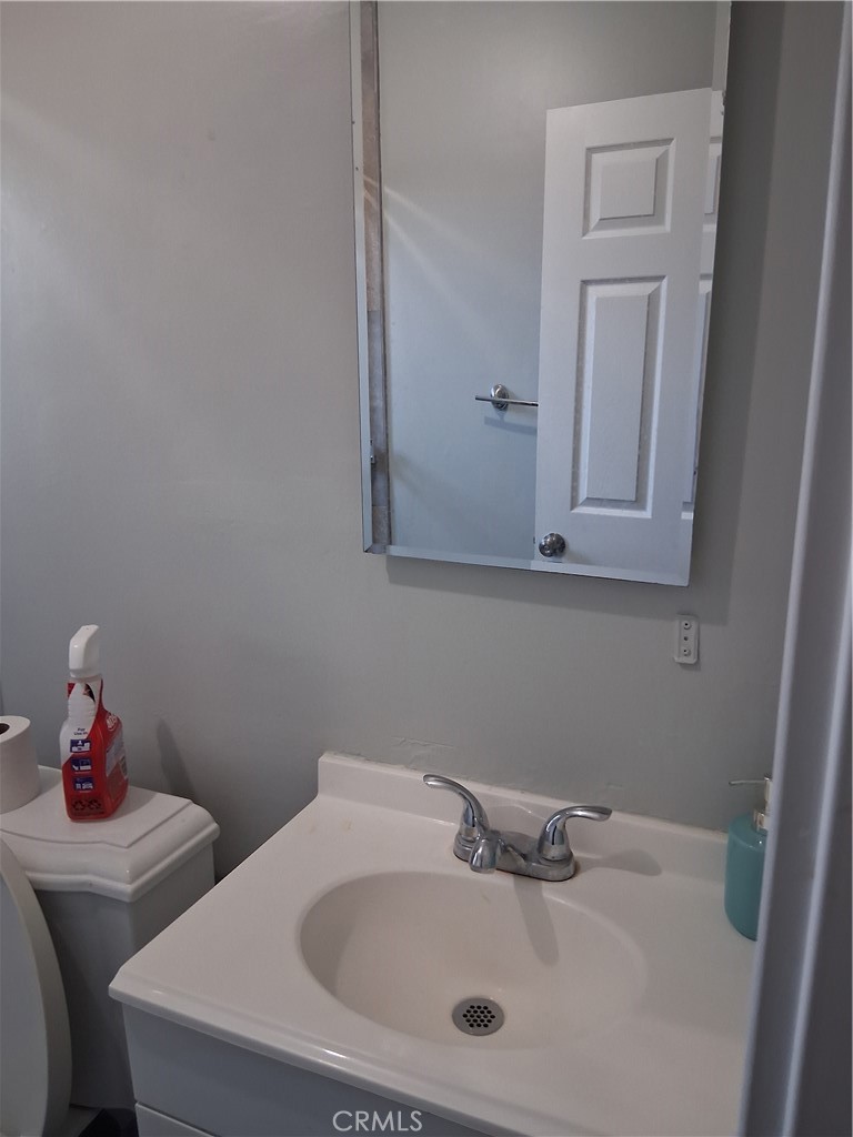 https://media.crmls.org/medias/76acedc1-f24c-4686-91ff-db8fe0bc3981.jpg?preset=X-Large