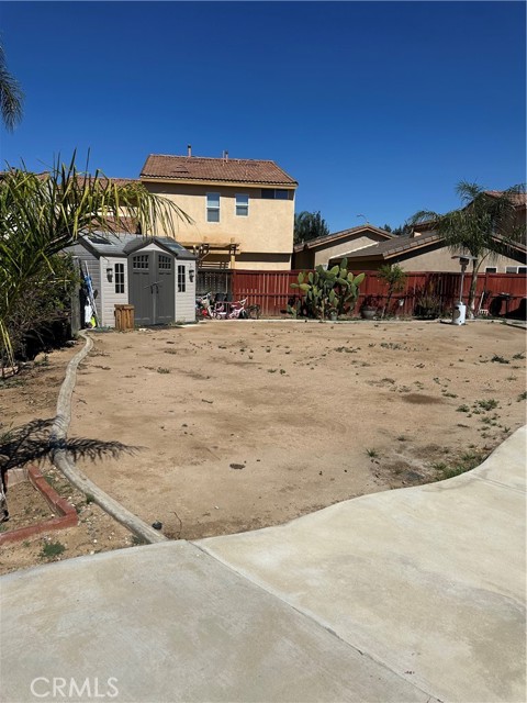 3913 Manquelo Court, Perris CA: https://media.crmls.org/medias/76ad361f-bf15-472b-8beb-1e604f1d2730.jpg