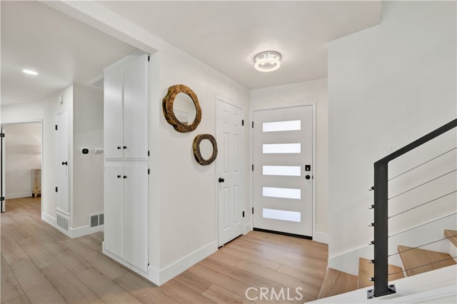 16761 Montclair Lane, Huntington Beach CA: https://media.crmls.org/medias/76ae257c-ebb6-41ed-8248-9927401521bc.jpg