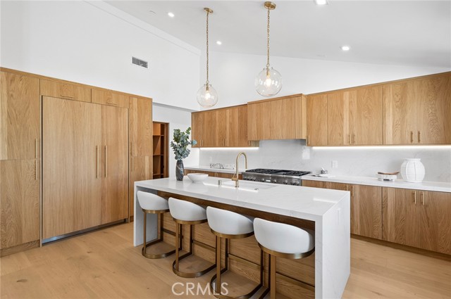Detail Gallery Image 14 of 35 For 281 Santo Tomas Ave, Costa Mesa,  CA 92627 - 4 Beds | 4/1 Baths