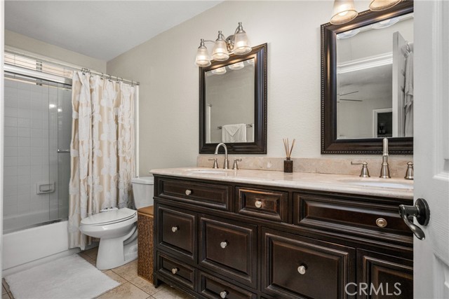 Detail Gallery Image 26 of 40 For 24394 Larchmont Ct, Laguna Hills,  CA 92653 - 2 Beds | 2/1 Baths