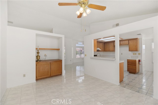 26444 Columbus Drive, Menifee CA: https://media.crmls.org/medias/76b12826-3262-43a4-95cd-18f21aa7e32f.jpg
