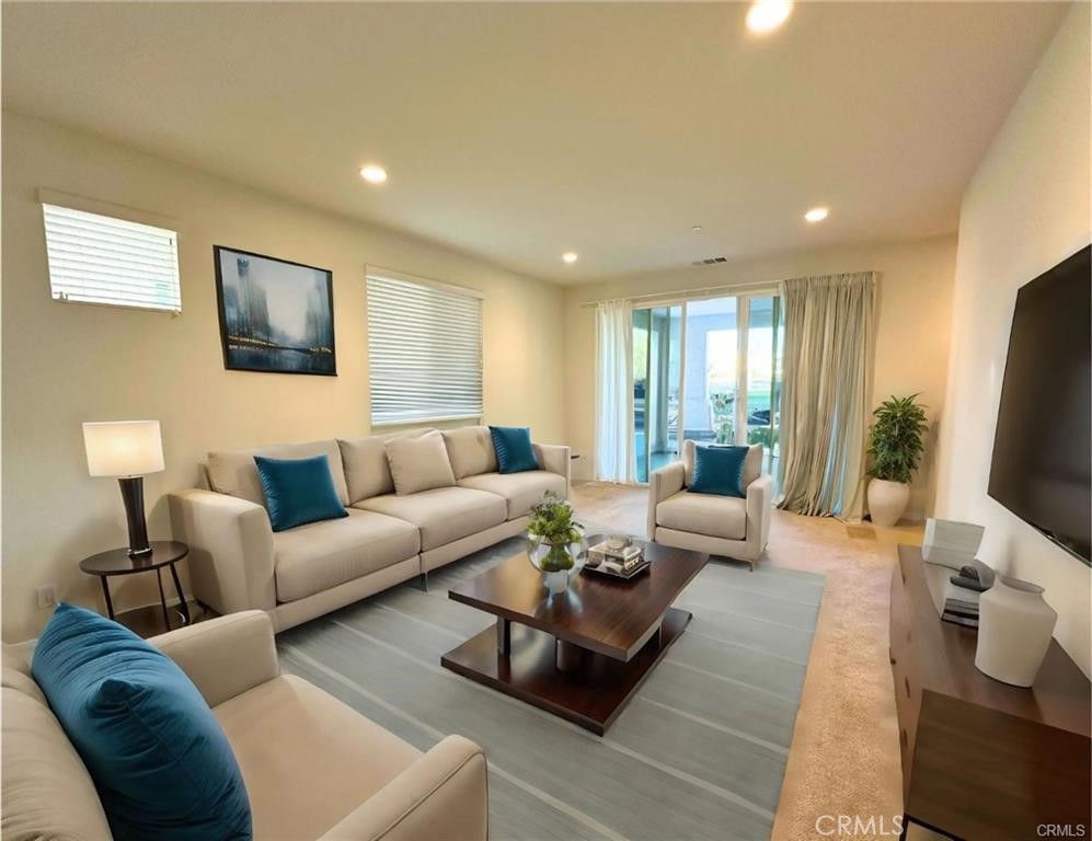 731 Beacon