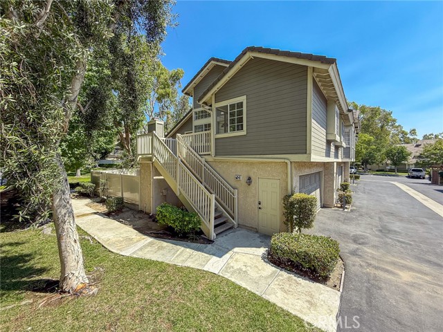 20725 E Crest Ln, Walnut CA: https://media.crmls.org/medias/76b3d51e-d98a-484e-815d-2ae217f32cf3.jpg