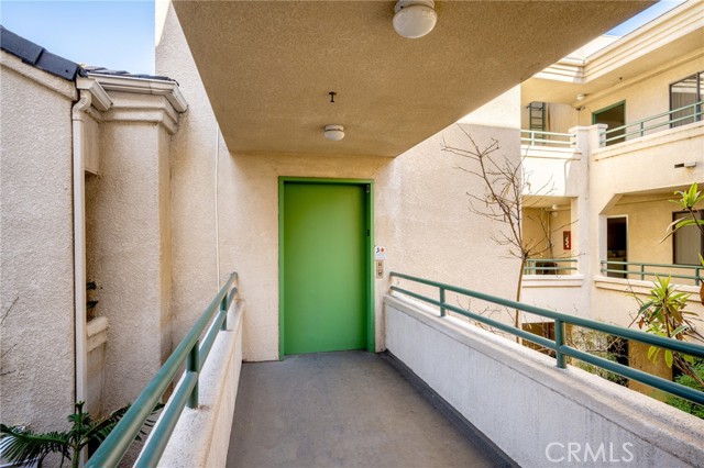 Detail Gallery Image 19 of 19 For 1323 E Broadway #104,  Glendale,  CA 91205 - 2 Beds | 2 Baths