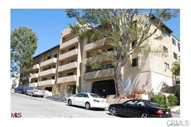 10982 Roebling Avenue 434 Westwood - Century City, California 1 bedroom, 1 bath Club California unit available. 4th Floor unit close to elevator. one parking space included. Building features: pool, gym, rec room, (pool table & lounge area /w TV), access card security, onsite manager. Close to UCLA & Westwood Village.