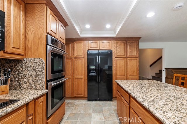 Detail Gallery Image 15 of 47 For 265 S Leandro St, Anaheim,  CA 92807 - 4 Beds | 2/1 Baths
