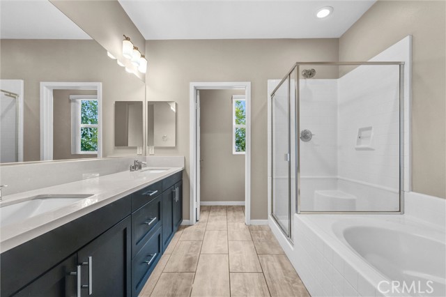 Detail Gallery Image 21 of 25 For 1602 W Artesia Sq a,  Gardena,  CA 90248 - 2 Beds | 2/1 Baths