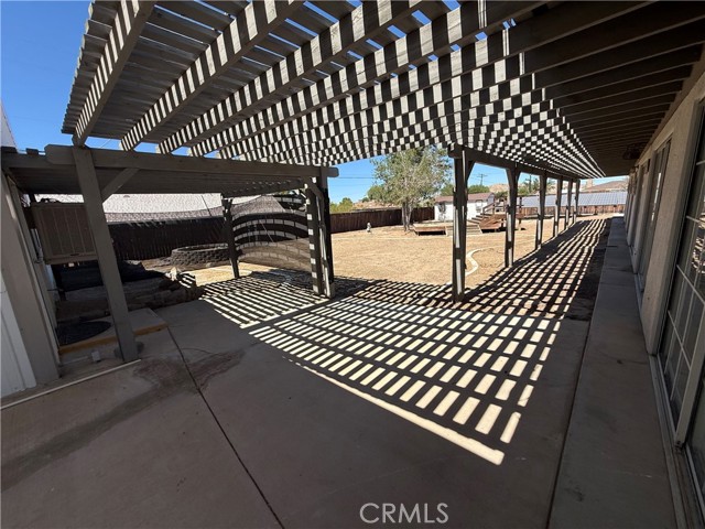 Detail Gallery Image 7 of 62 For 15370 Tacony Rd, Apple Valley,  CA 92307 - 3 Beds | 2 Baths