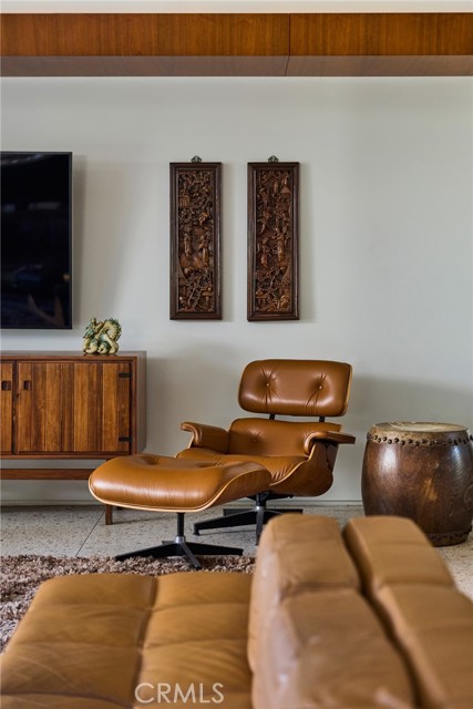 Detail Gallery Image 8 of 61 For 1112 Park St, Huntington Beach,  CA 92648 - 6 Beds | 6/2 Baths