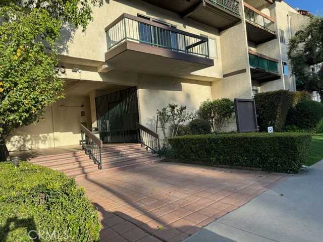 Detail Gallery Image 20 of 34 For 5460 White Oak Ave #A220,  Encino,  CA 91316 - 2 Beds | 2 Baths