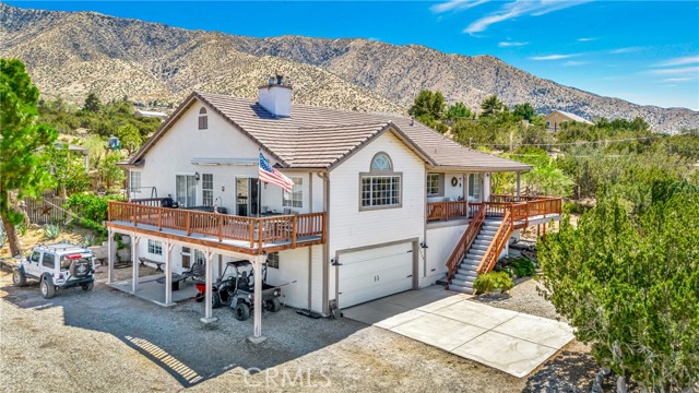 11720 Honeybee Lane, Juniper Hills CA: https://media.crmls.org/medias/76b83a2c-c5fc-4b97-b8e4-95478700cf25.jpg