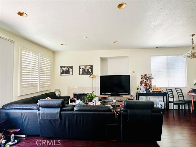 7999 Stepping Stone Circle, Stanton CA: https://media.crmls.org/medias/76b938d3-3b9b-4507-b0b0-aed947ec333b.jpg
