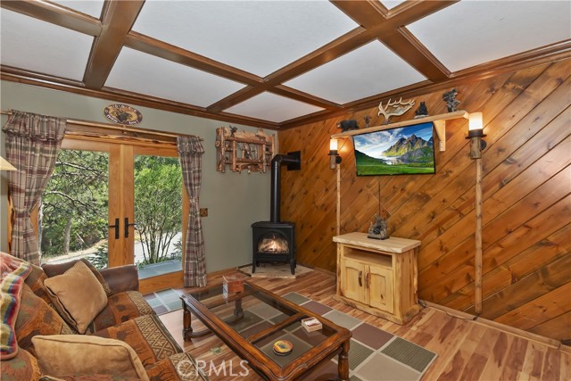 Detail Gallery Image 18 of 50 For 27380 Oakwood Dr, Lake Arrowhead,  CA 92352 - 3 Beds | 3 Baths