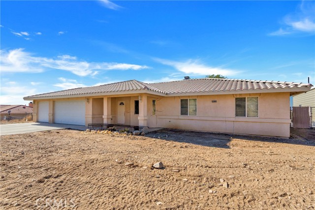 Image 3 for 22246 Skyline Dr, Apple Valley, CA 92308