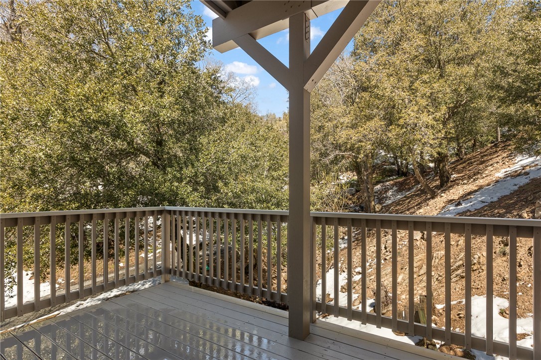 Detail Gallery Image 44 of 52 For 27596 N Bay Rd, Lake Arrowhead,  CA 92352 - 4 Beds | 2/1 Baths