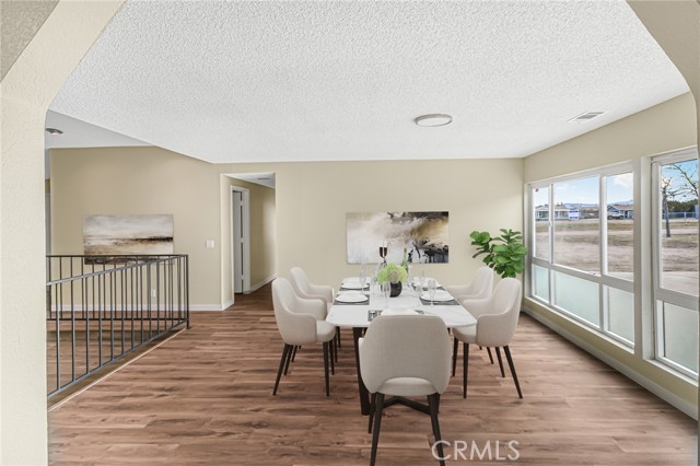 Detail Gallery Image 5 of 33 For 9149 Braceo Street, Oak Hills,  CA 92344 - 4 Beds | 3/1 Baths