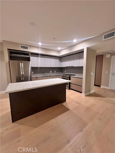 Detail Gallery Image 7 of 36 For 39 S Los Robles Ave, Pasadena,  CA 91101 - 1 Beds | 1 Baths