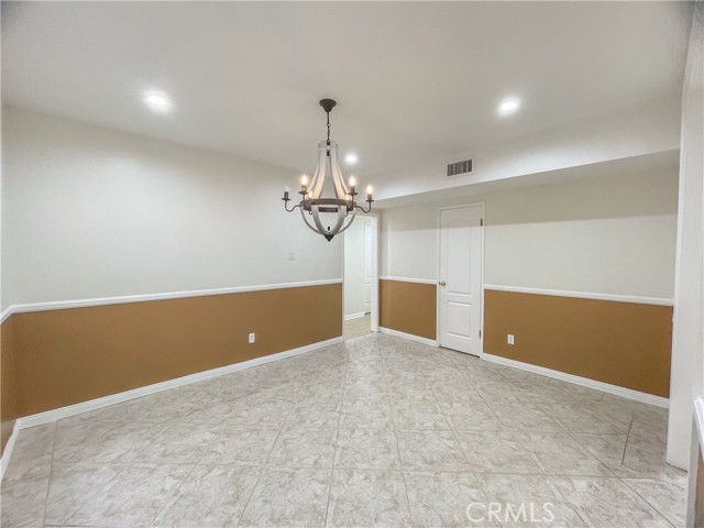 Detail Gallery Image 6 of 52 For 15248 Dickens St #105,  Sherman Oaks,  CA 91403 - 2 Beds | 2 Baths