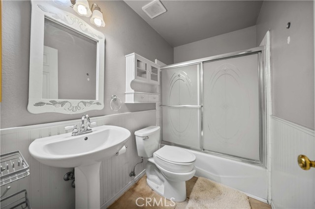 802 Duval Street, La Verne CA: https://media.crmls.org/medias/76bef119-e69c-4d21-8d3f-8754219f5f93.jpg