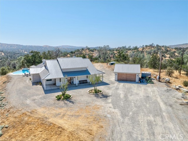 Detail Gallery Image 4 of 60 For 28022 Yosemite Springs, Coarsegold,  CA 93614 - 3 Beds | 3/1 Baths