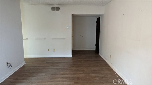 MLS# IG23058539