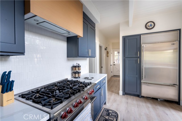 553 Pioneer Road, Lake Arrowhead CA: https://media.crmls.org/medias/76bf8579-0ee6-417a-840d-bb2bd72403ab.jpg