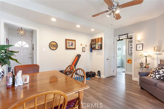 Detail Gallery Image 17 of 36 For 4856 Riverton Ave, North Hollywood,  CA 91601 - 2 Beds | 2 Baths