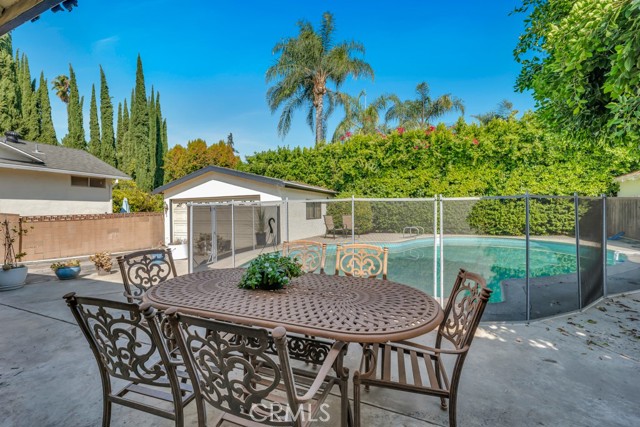 Detail Gallery Image 31 of 49 For 4922 Swinton Ave, Encino,  CA 91436 - 3 Beds | 2 Baths