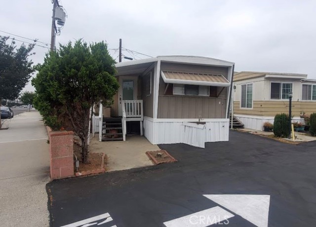 Detail Gallery Image 1 of 18 For 1425 W 132nd St #1,  Gardena,  CA 90249 - 1 Beds | 1 Baths