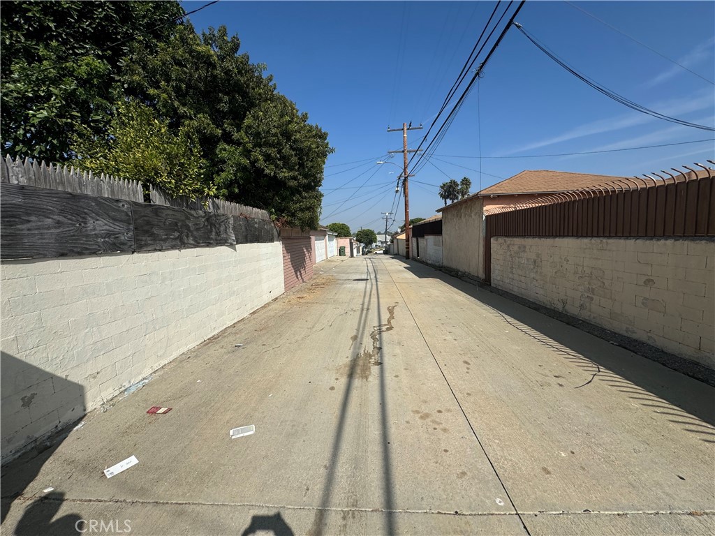 76C14C68 3767 49A2 8C77 A8Ba223E1Efc 10220 S 1St Avenue, Inglewood, Ca 90303 &Lt;Span Style='BackgroundColor:transparent;Padding:0Px;'&Gt; &Lt;Small&Gt; &Lt;I&Gt; &Lt;/I&Gt; &Lt;/Small&Gt;&Lt;/Span&Gt;