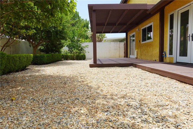 Detail Gallery Image 5 of 39 For 6232 Hesperia Ave, Encino,  CA 91316 - 3 Beds | 2/1 Baths