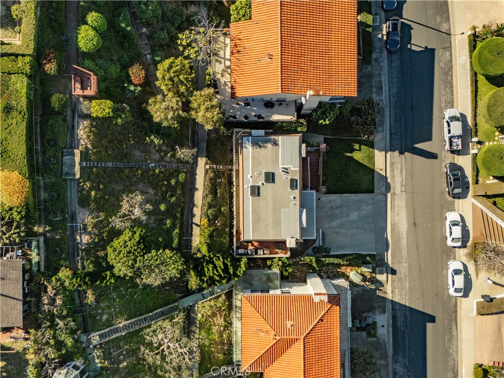 https://media.crmls.org/medias/76c2e023-e4d9-4deb-8f4b-a702b949dcd7.jpg?preset=X-Large