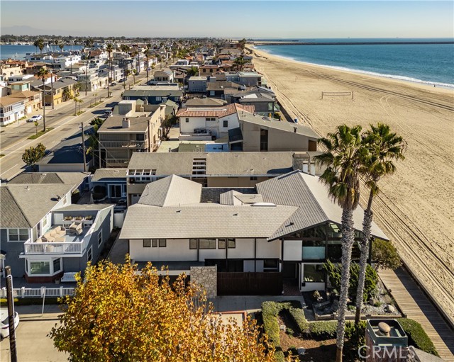 Detail Gallery Image 58 of 70 For 2 Laguna Pl, Long Beach,  CA 90803 - 4 Beds | 4 Baths