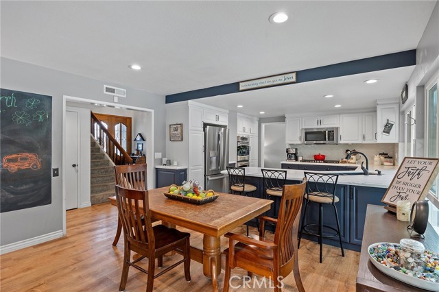 710 W Country Hills W Drive, La Habra CA: https://media.crmls.org/medias/76c53de3-9983-42e6-b1e8-86ade3d11bcc.jpg