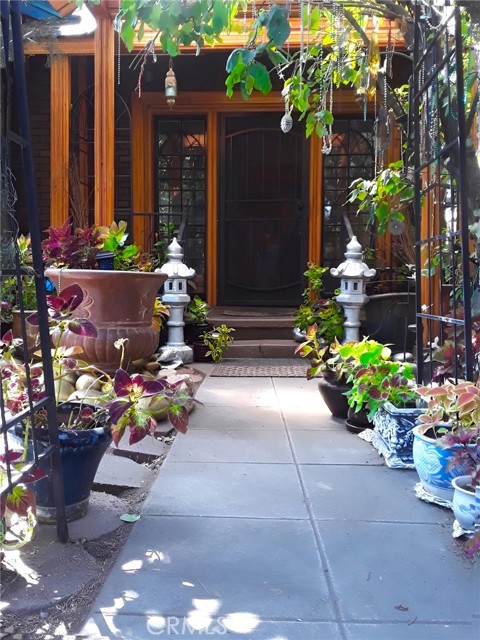 Detail Gallery Image 10 of 48 For 677 Elm St, San Jose,  CA 95126 - 2 Beds | 1 Baths