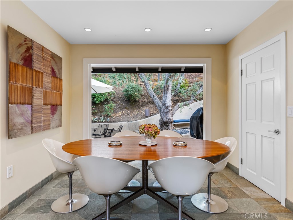 3818 Hollyline AvenueSherman Oaks img 29