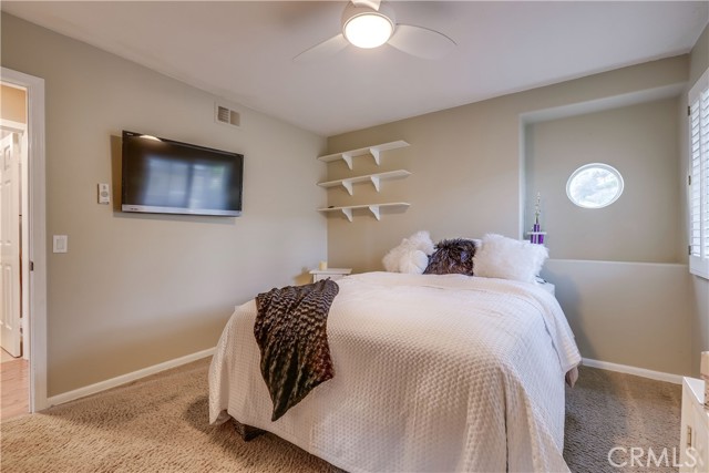 4 Sugarpine Drive, Trabuco Canyon CA: https://media.crmls.org/medias/76c80a7e-701b-4d3b-aae6-e0681a918064.jpg