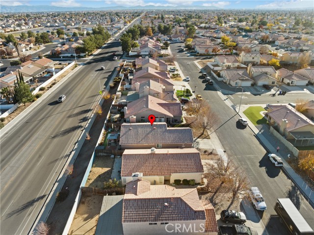 Detail Gallery Image 5 of 29 For 13431 Monterey Way, Victorville,  CA 92392 - 3 Beds | 2 Baths