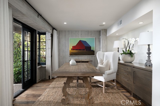 604 Begonia Avenue, Corona del Mar CA: https://media.crmls.org/medias/76c84519-6e1e-4f54-8c77-02cbf8c5e860.jpg