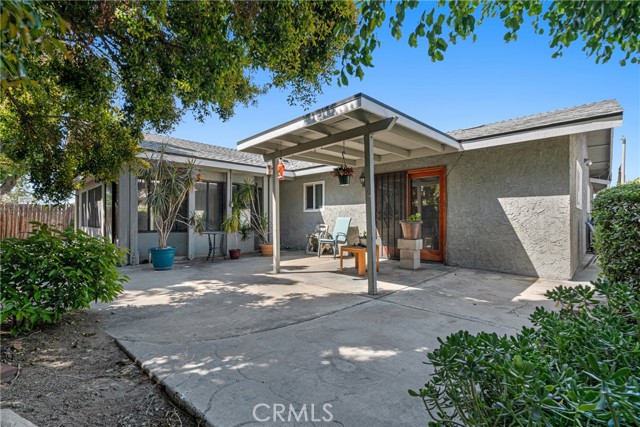 9945 Date Street, Fontana CA: https://media.crmls.org/medias/76c9902d-1e16-4d36-9ee4-20659f3bf472.jpg