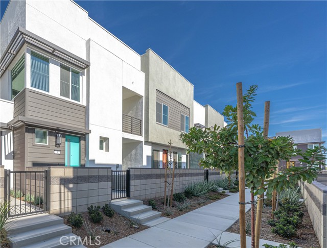 MLS# OC22246212
